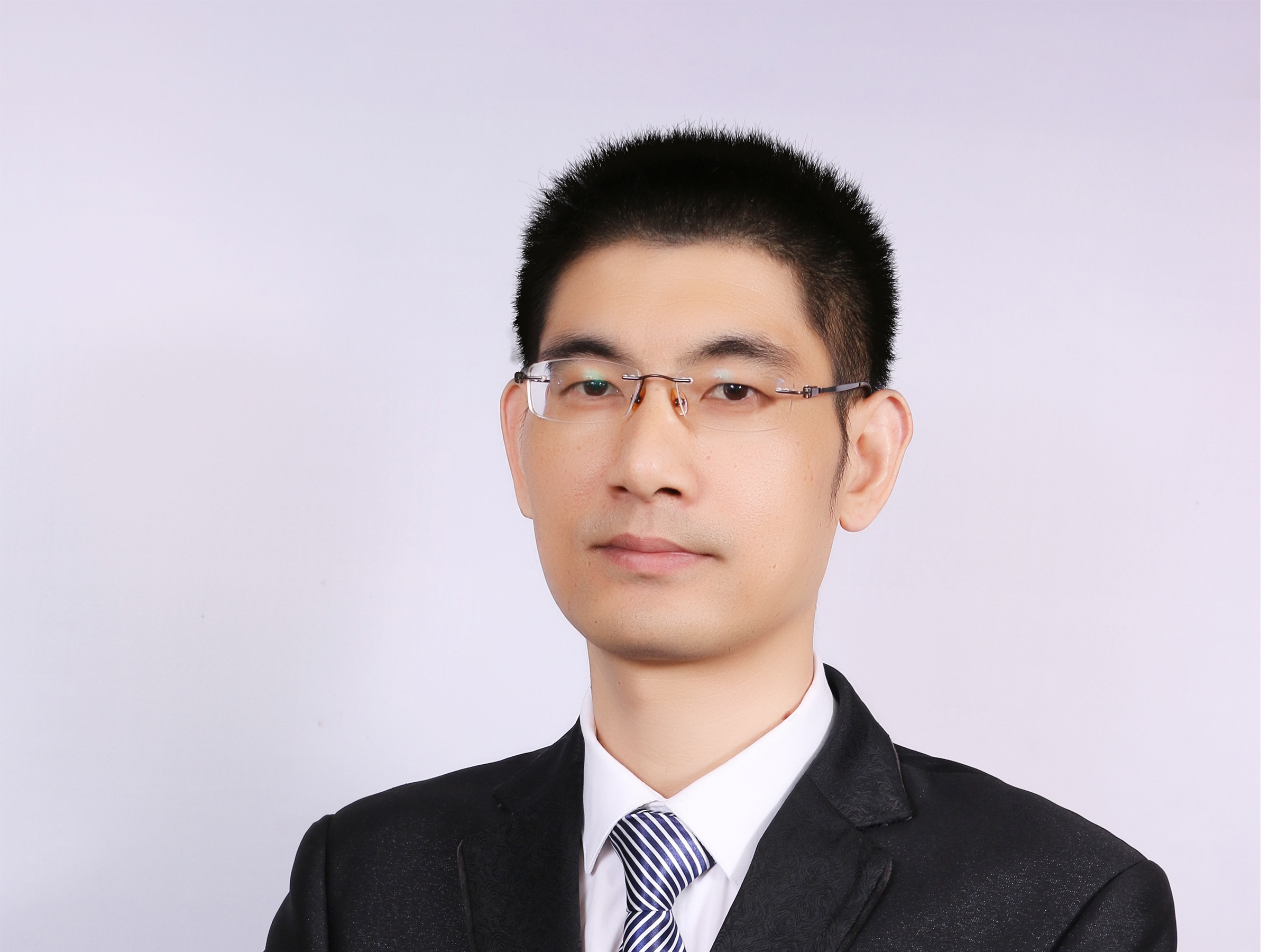 汪新广  高级管理咨询师 写春秋合伙人 人力资源管理师